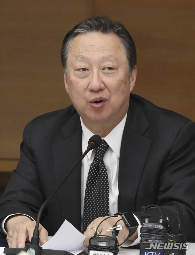 [주요임원 연봉]박용만 회장 43억8400만원…80.5% 증가