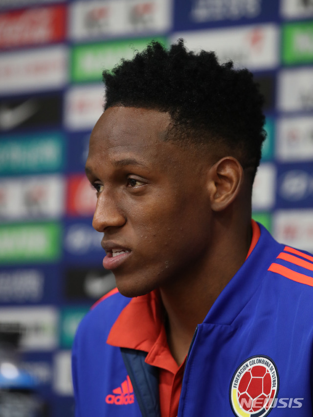【서울=뉴시스】박미소 수습기자 = 콜롬비아 축구 국가대표팀 예리 미나 선수가 한국과 A매치 평가전을 하루 앞둔 25일 오후 서울 마포구 서울월드컵경기장에서 열린 기자회견에서 발언하고 있다. 2019.03.25.&nbsp; misocamera@newsis.com