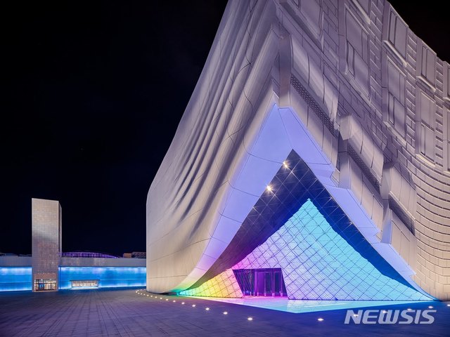 【인천=뉴시스】파라다이스시티 '원더박스' 외관