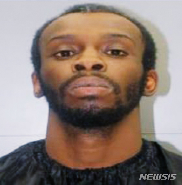 【콜롬비아=AP/뉴시스】미국 사우스캐롤라이나 콜롬비아 경찰이 제공한 여대생 살해 용의자 너새니얼 D. 롤랜드의 사진. 롤랜드는 사우스캐롤라이나 대학에 재학 중인 서맨사 조지프슨을 살해한 혐으로 30일 긴급 체포됐다. 2019.04.01