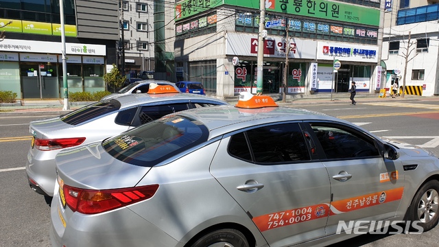 【진주=뉴시스】정경규 기자 = 경남 진주택시.