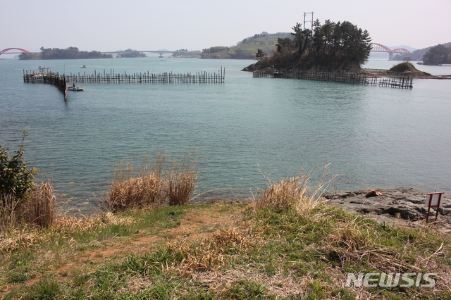 경남 사천시 마도에 설치한 죽방렴