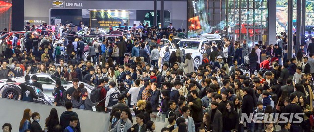 서울모터쇼, 관람객 62만8000명 찾아…'車혁신 주도할 것"