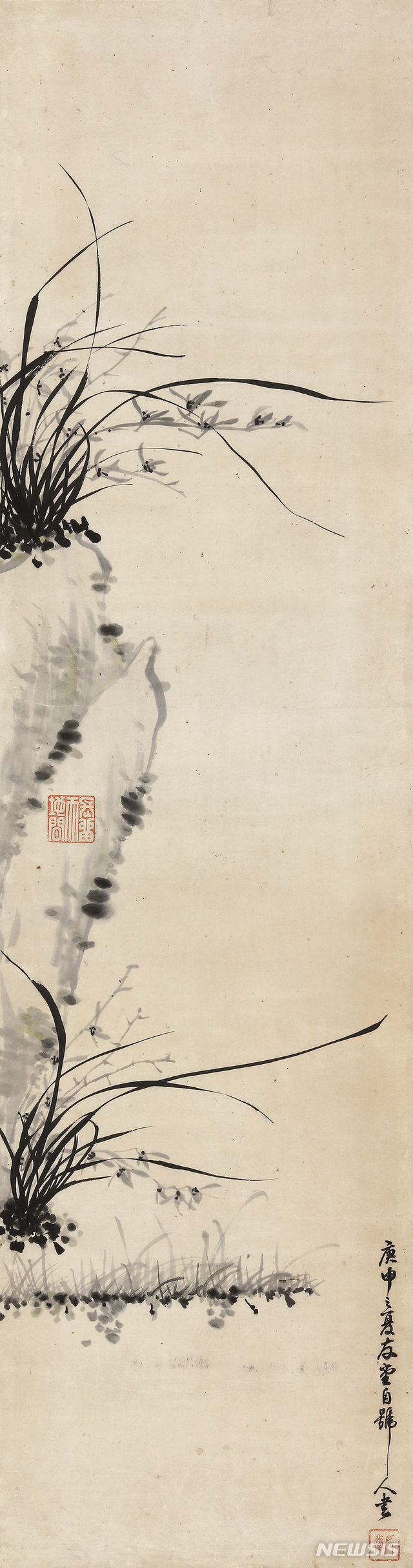 석란도(石蘭圖),이회영, 1920년, 종이에 먹, 140.0×37.4cm, 개인 장
