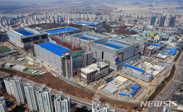 삼성전자, 2030년 시스템 반도체 1위 선언...133조 투자·1만5000명 채용(종합)