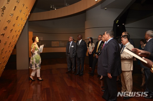 외국인들 오세요, 국립 중앙·한글 박물관 해설산책