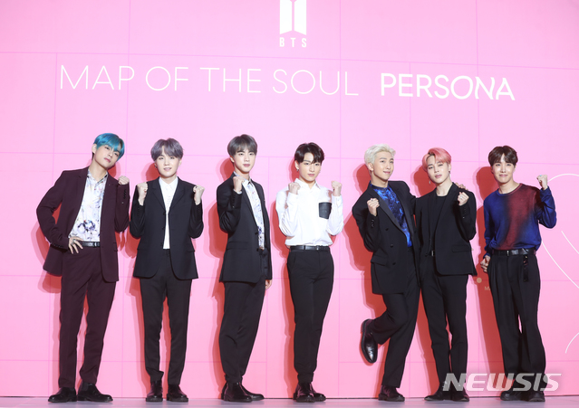 방탄소년단, 빌보드 '핫 100' 2곡 동시랭크···한국가수 최초