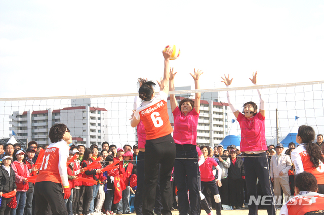 LG기 주부배구대회 경기 모습 (사진=LG 경북협의회 제공)