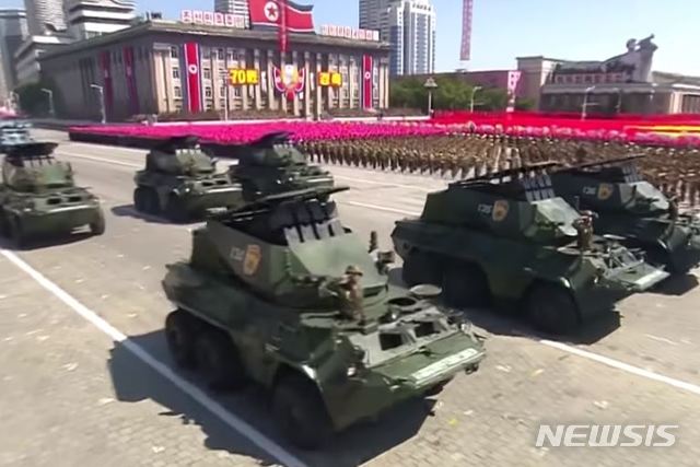 【서울=뉴시스】2018년 9·9절 열병식에 등장한 북한의 차량 탑재형 대전자유도미사일. 2019.04.19. (사진=조선중앙방송 캡쳐) photo@newsis.com 