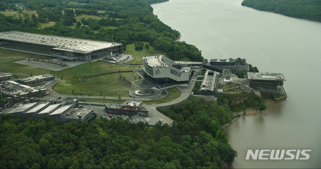[2인의 리뷰]무한감동 또는 남성 역차별···'어벤져스: 엔드게임'