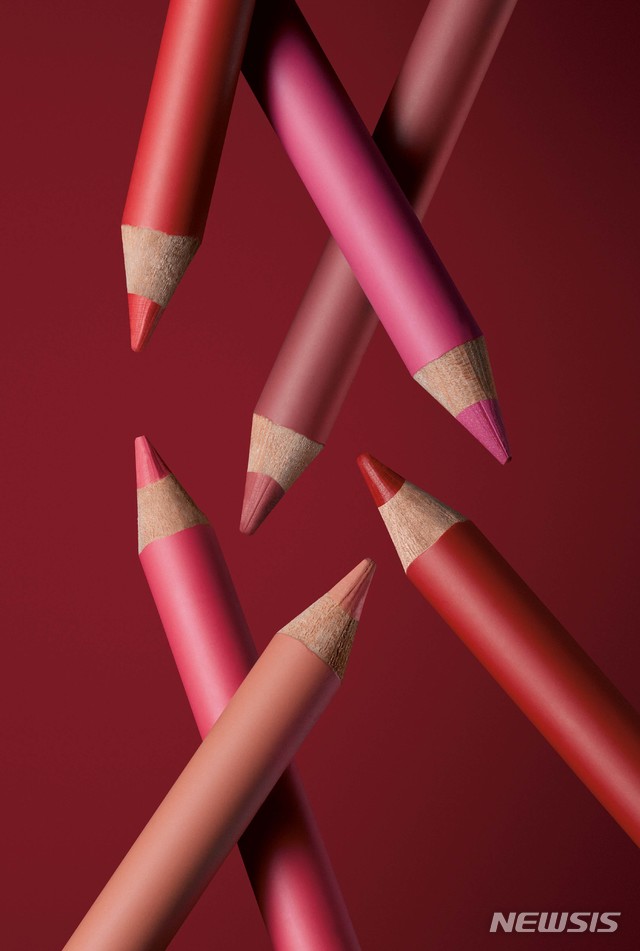 로라 메르시에의 '롱웨어 립 라이너' (사진 제공=로라 메르시에)