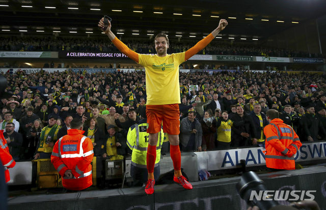 【노리치=AP/뉴시스】노리치 골키퍼 팀 크룰