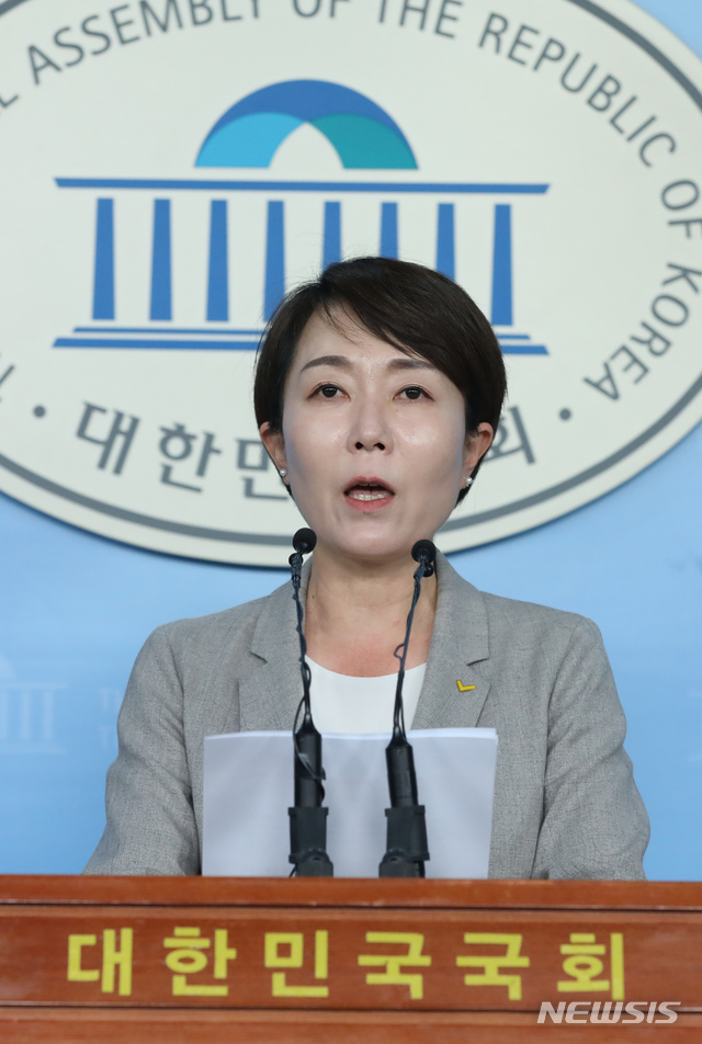 【서울=뉴시스】고승민 기자 = 정의당 정호진 수석대변인. 2019.04.29.kkssmm99@newsis.com