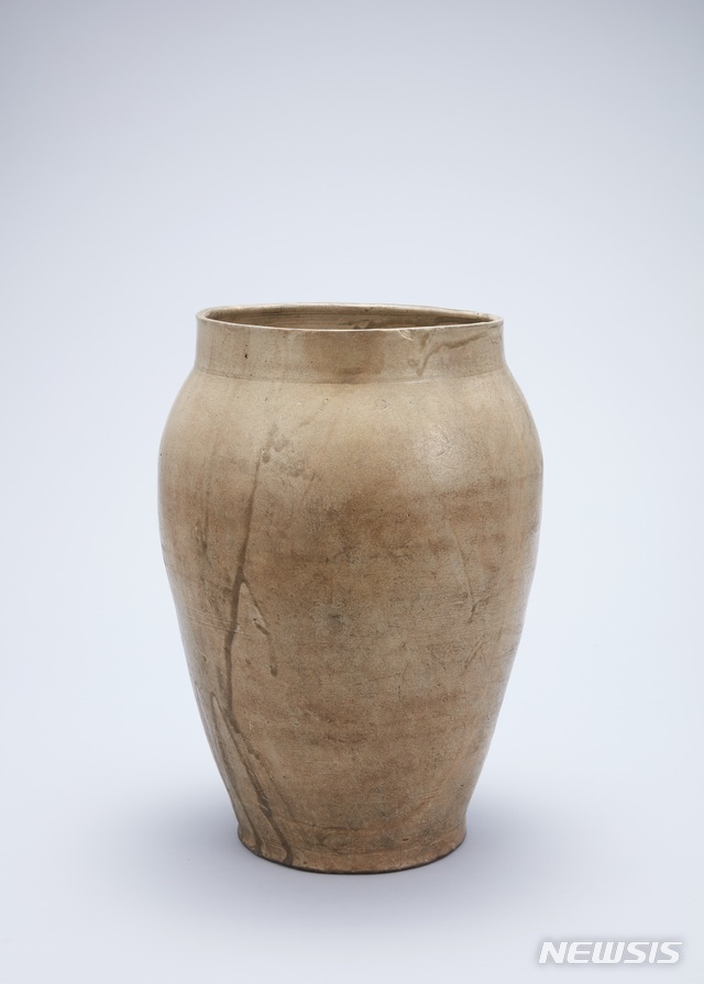 국보 제326호, 청자 순화 4년명 항아리 