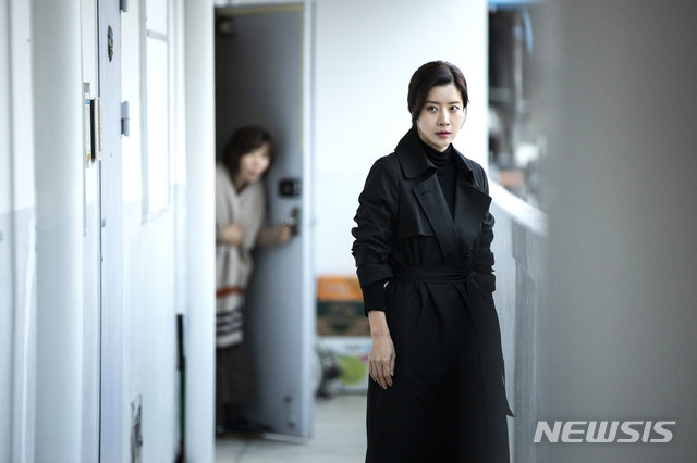 [리뷰]아동학대, 이웃·제도·사회 모두의 잘못···영화 '어린 의뢰인'