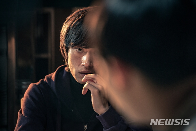 [리뷰]마동석 시네마틱유니버스, 양날의 검···영화 '악인전'