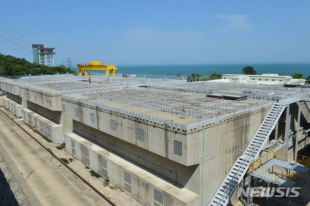 【경주=뉴시스】 이은희 기자= 2021년 11월 포화가 예상되는 경주 월성원전 내 사용후핵연료 건식저장시설 맥스터. 2019.05.10. (사진= 뉴시스 DB) photo@newsis.com&nbsp; 