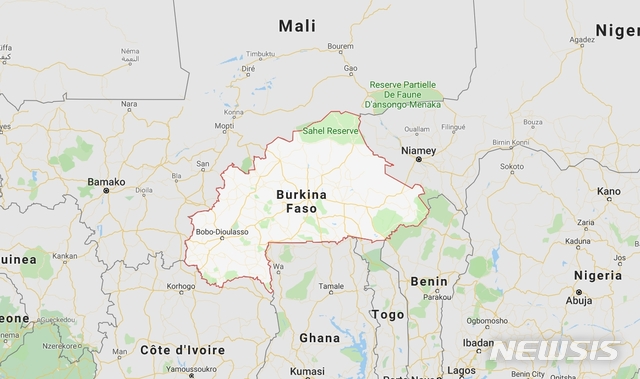 【서울=뉴시스】아프리카 부르키나파소에서 12일(현지시간) 괴한들이 가톨릭 교회를 공격해 사제 1명과 신도 5명 등 6명이 사망했다고 AP가 보도했다. 사진은 구글맵 캡쳐. 2019.05.13. 