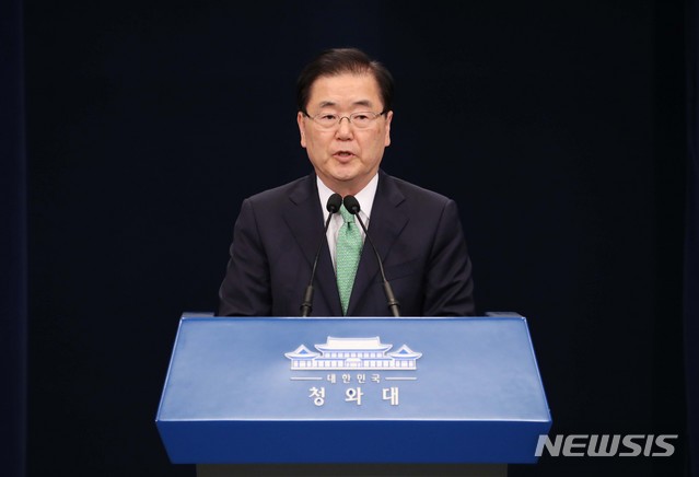 【서울=뉴시스】박진희 기자 = 정의용 국가안보실장이 17일 청와대 춘추관에서 리비아 피랍자 구출 관련 브리핑을 하고 있다. 2019.05.17. pak7130@newsis.com