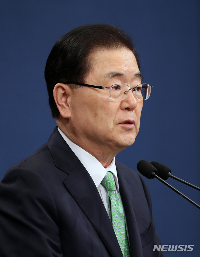 【서울=뉴시스】박진희 기자 = 정의용 국가안보실장이 17일 청와대 춘추관에서 리비아 피랍자 구출 관련 브리핑을 하고 있다. 2019.05.17. pak7130@newsis.com