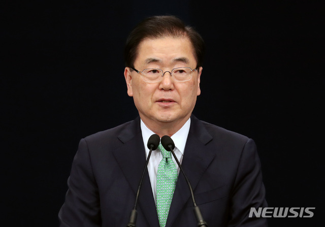 【서울=뉴시스】박진희 기자 = 정의용 국가안보실장이 17일 청와대 춘추관에서 리비아 피랍자 구출 관련 브리핑을 하고 있다. 2019.05.17.&nbsp; pak7130@newsis.com