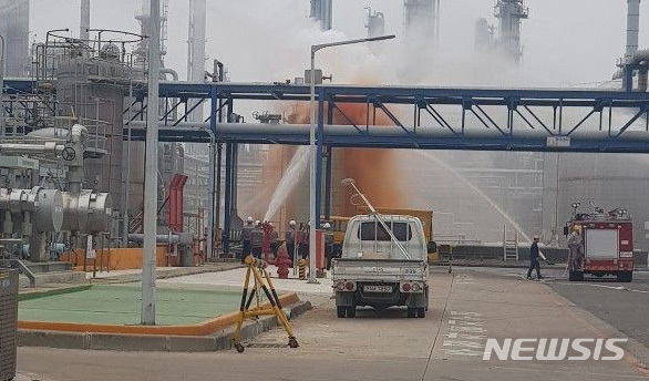 한화토탈 대산공장 유증기유출사고 2019.05.17.(사진=민주노총 제공)photo@newsis.com