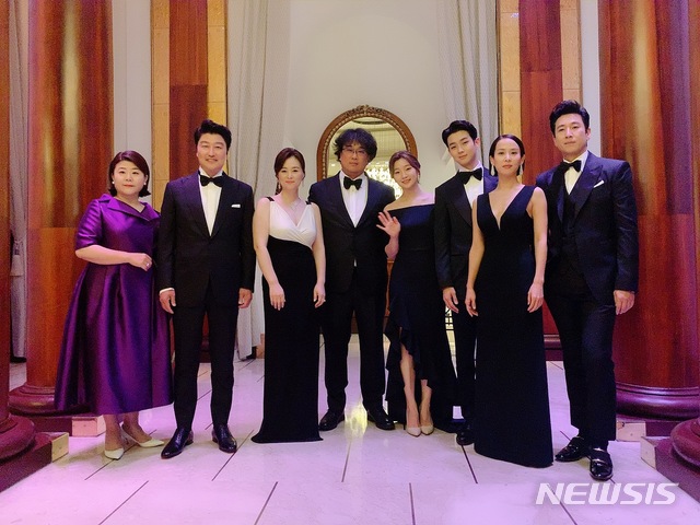 봉준호 '기생충' 한국 영화사상 첫 황금종려상(종합)