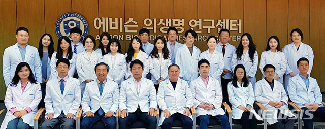 associate_pic3