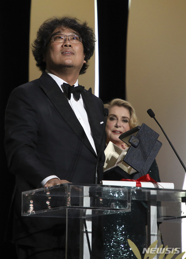 만화광 소년, 세계 영화계 거장으로 우뚝 서다···봉준호