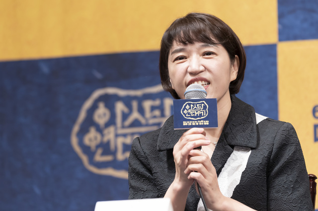 김영현 작가