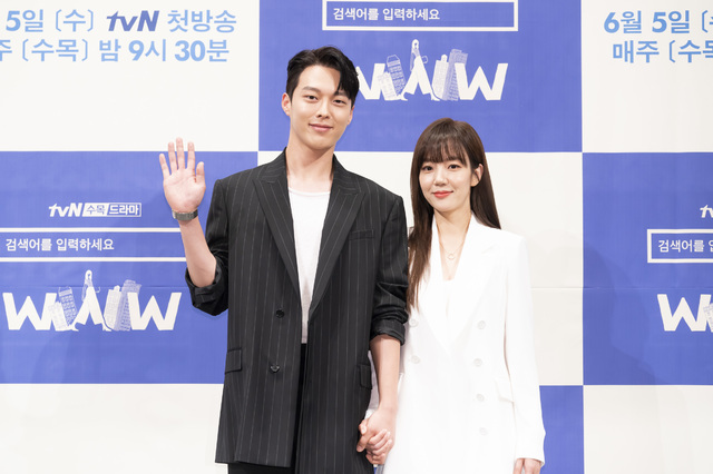 장기용(왼쪽), 임수정