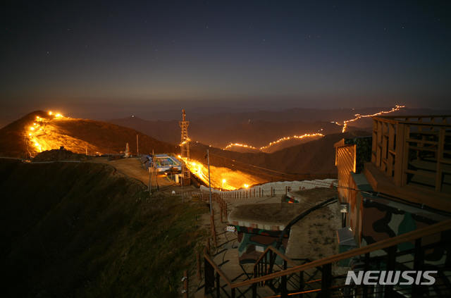 (사진은 동부전선 철책선)