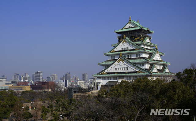 【도쿄=AP/뉴시스】오사카성