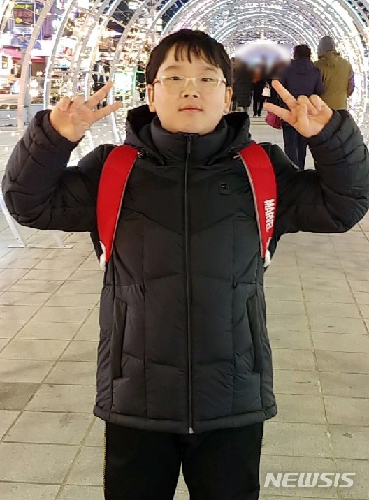 【부산=뉴시스】 지난 2월 17일 부산의 한 호텔 수영장에서 물에 빠져 의식을 잃은 채 구조된 이후 100일 동안 치료를 받아온 이기백(12·세례명 프란치스코)군이 장기기증을 하고 세상을 떠났다. 2019.06.07. (사진=한국장기조직기증원 제공)photo@newsis.com