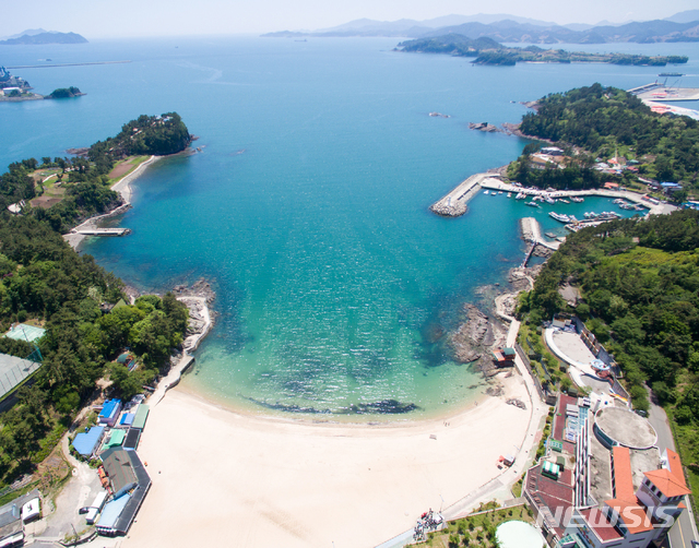 【창원=뉴시스】 경남 사천 남일대해수욕장.2019.06.09.(사진=경남도청 제공)