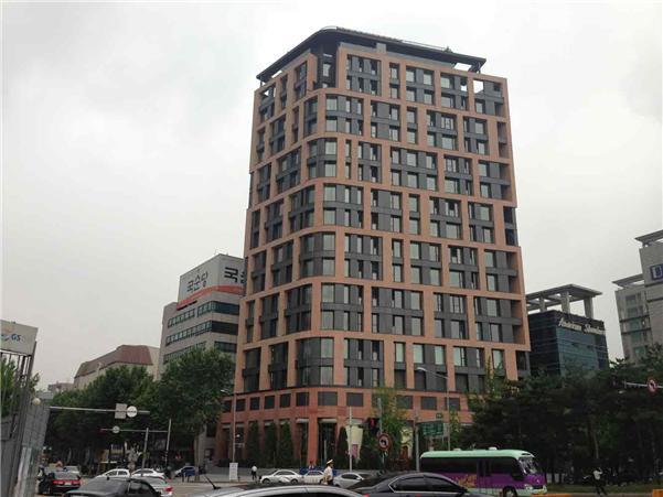 【서울=뉴시스】 서울 강남구 삼성동에 위치한 오피스텔 '삼성 라테라스' (제공=지지옥션)