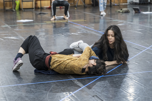 진짜 전쟁을 막기 위한 가짜 전쟁, 연극 '묵적지수' 