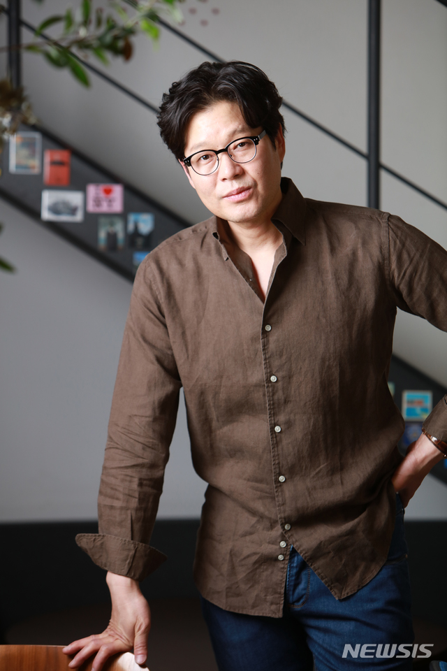 [인터뷰]유재명 "배우, 유명하고픈 본능적 욕구만으로는 안된다"