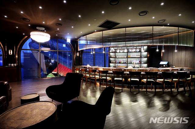 【서울=뉴시스】파라다이스시티 '플라자'의 '본앤브레드 파라다이스시티점'