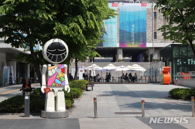 【서울=뉴시스】세종문화회관 산려소요_이명훈 작가(Monologue X 1440 rpm