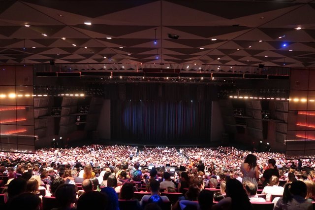 '백조의 호수' 프랑스 공연 객석