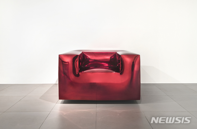 【서울=뉴시스】박상숙, Volume of Happiness 1808, 2018, 스텐리스 스틸, 캔디페인트, 78(h)x130x103cm