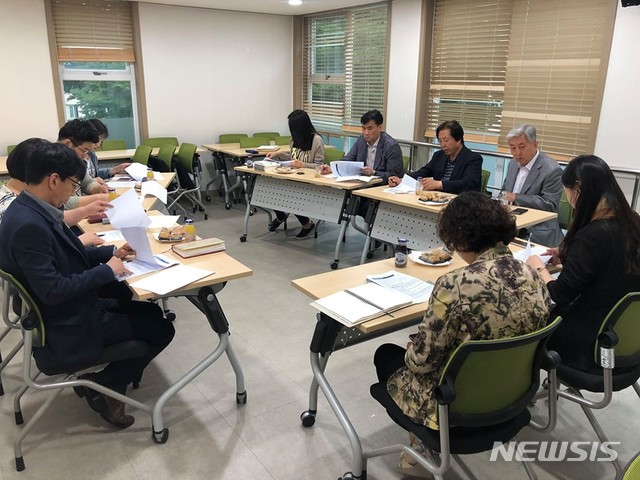 【서울=뉴시스】 동작구 올해 6월 청년도전프로젝트 관련 간담회. 2019.07.04. (사진=동작구 제공)