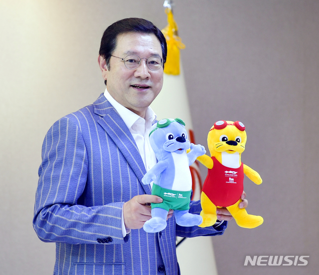 【광주=뉴시스】 이용섭 2019광주세계수영선수권대회 조직위원장. 2019.07.11 (사진=조직위 제공)mdhnews@newsis.com