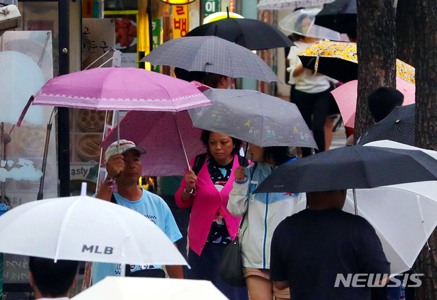 충북 내일까지 10~40㎜ 장맛비…낮 최고 29도