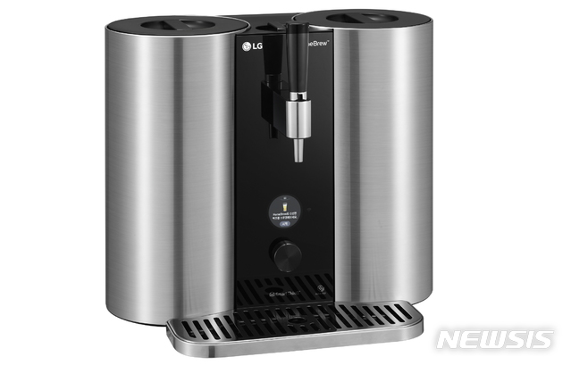 "집에서 만드는 프리미엄 수제맥주"…'LG 홈브루' 국내 출시(종합)
