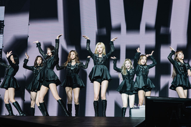 트와이스, 북아메리카 투어 쾌조 스타트···1만1천명 난리