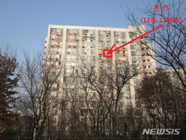 【서울=뉴시스】김가윤 기자 = 서울 중랑구 면목동 193-1 면목한신아파트 6동 1208호가 경매에 나왔다. 1988년 12월 준공된 10개동 1362세대 단지로 해당 물건은 15층 중 12층이다. 전용면적은 27㎡다.2019.07.22 (제공=지지옥션)&nbsp; yoon@newsis.com