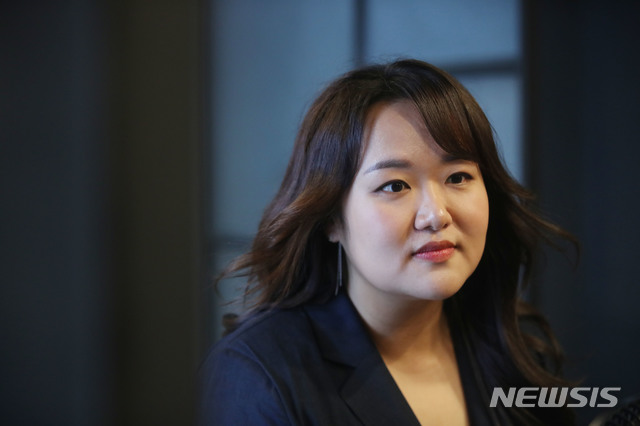 【서울=뉴시스】박미소 기자 = 드라마 '퍼퓸'에서 민재희 역을 연기한 배우 하재숙이 24일 오후 서울 강남구 한 카페에서 뉴시스와 인터뷰를 하고 있다.2019.07.24.&nbsp; misocamera@newsis.com