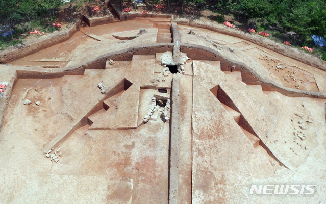 나주 송제리 고분 발굴현장 